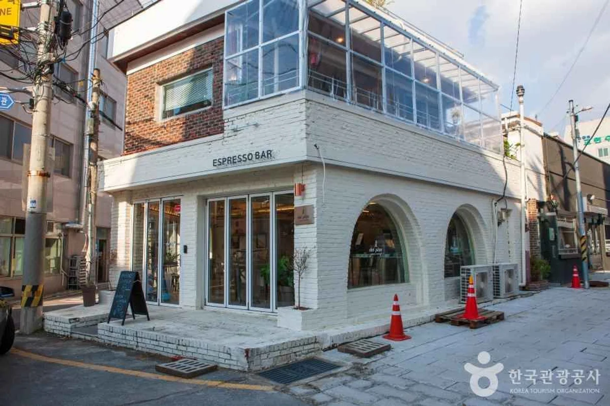 동명동 1박2일 (출처 : 한국관광공사)