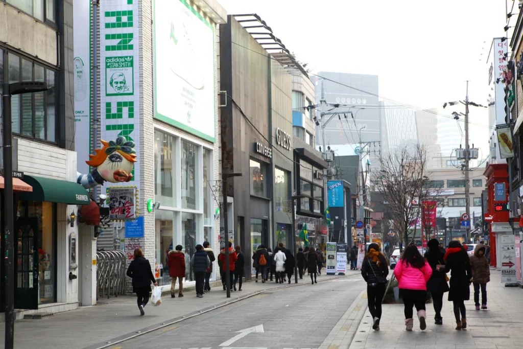 압구정 실내 가볼만한곳 (출처 : 한국관광공사)