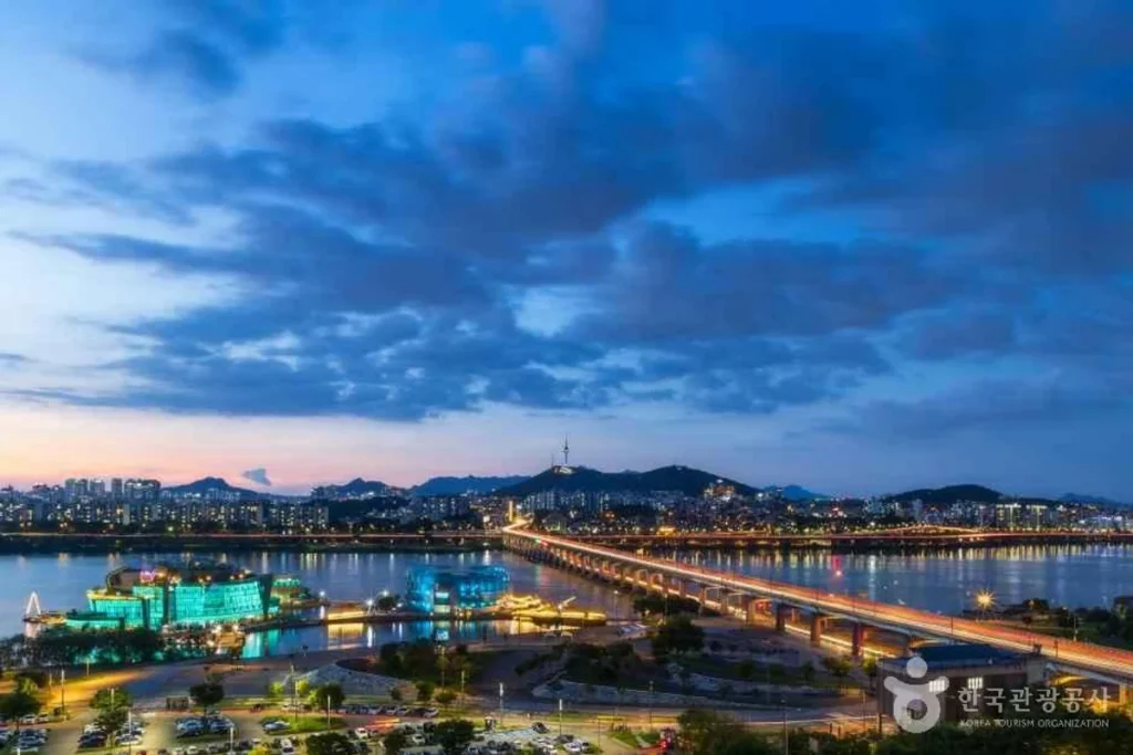 N서울타워 - 용산구 효도여행 여행