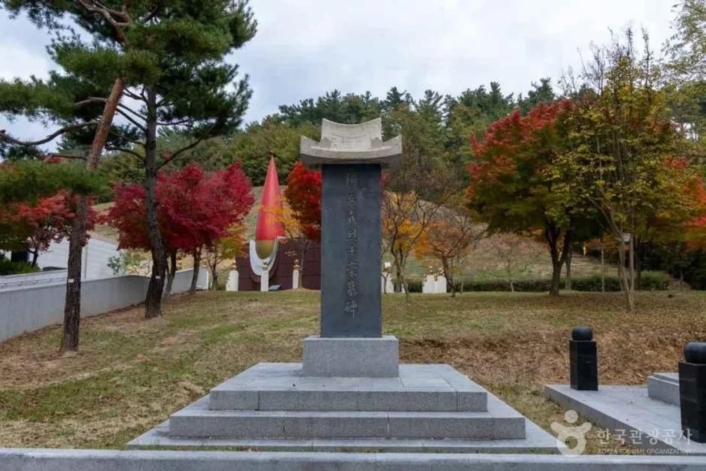 밀양 나들이 (출처 : 한국관광공사)
