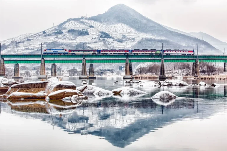 충주시 단풍 명소 (출처 : 한국관광공사)